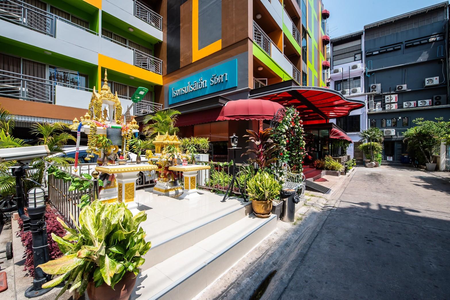 Roseate Ratchada Aparthotel Bangkok Luaran gambar