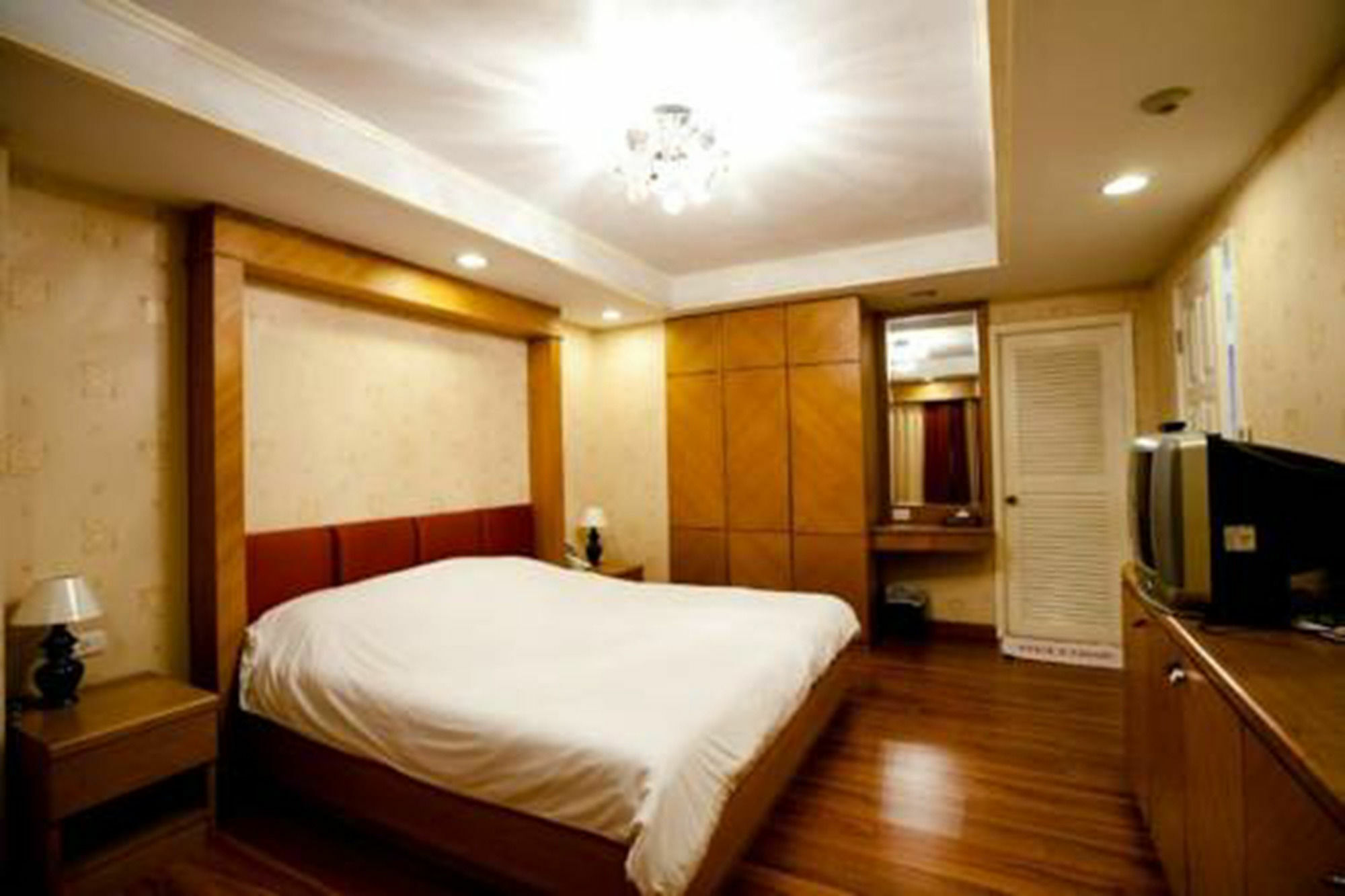 Roseate Ratchada Aparthotel Bangkok Luaran gambar