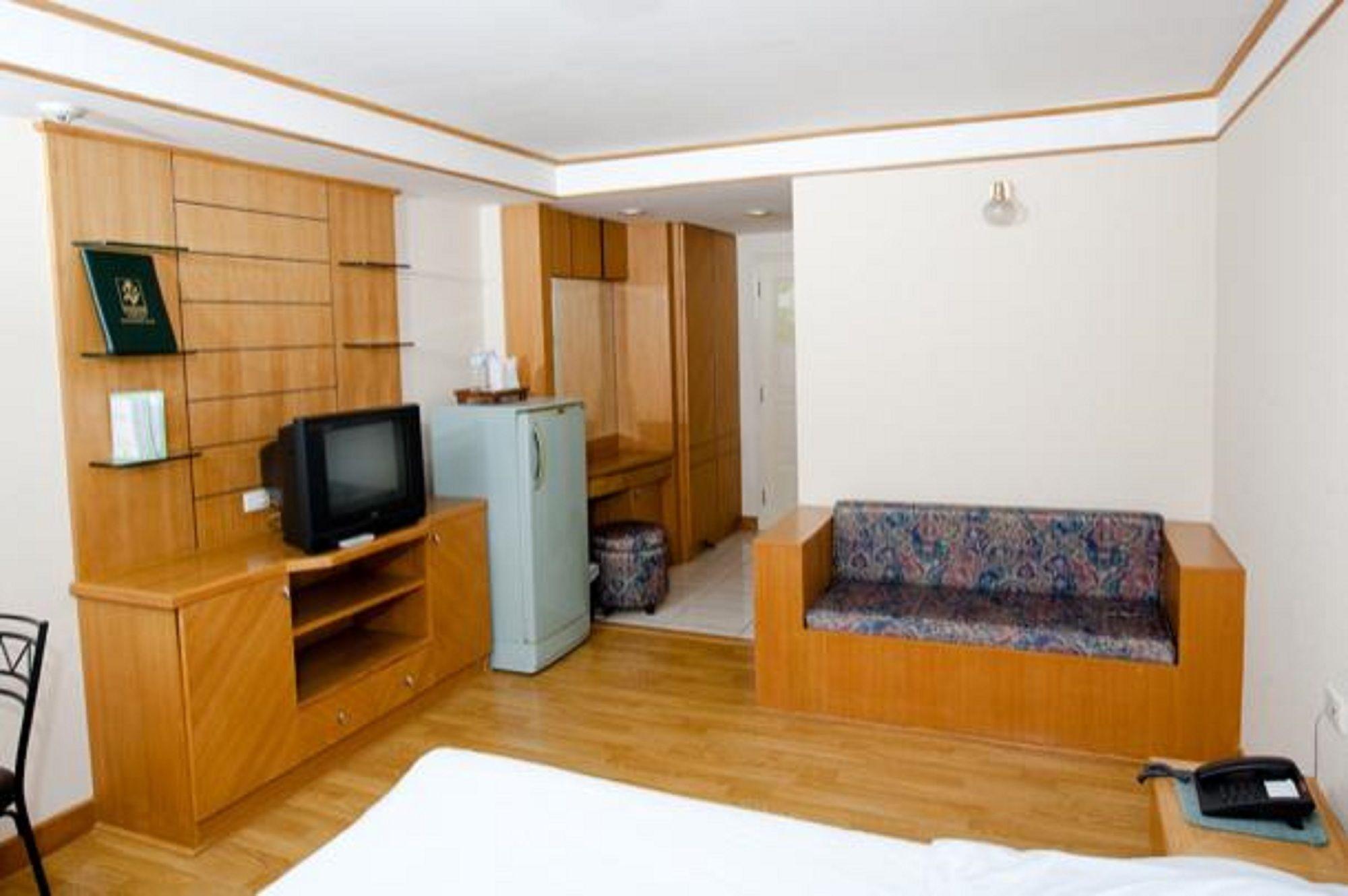 Roseate Ratchada Aparthotel Bangkok Luaran gambar